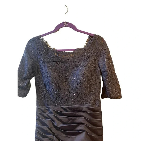 NEW La Femme 24926 Lace and Jersey Trumpet Gown Dress Navy Size 6 - Picture 10 of 13